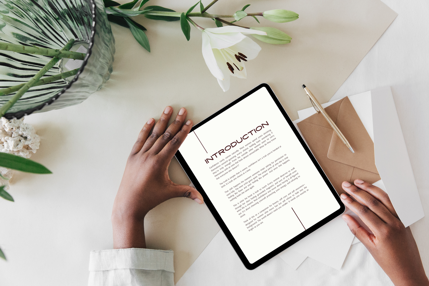 Glow On The Go – Canva Ebook Template (Beauty & Confidence Guide, MRR + PLR)